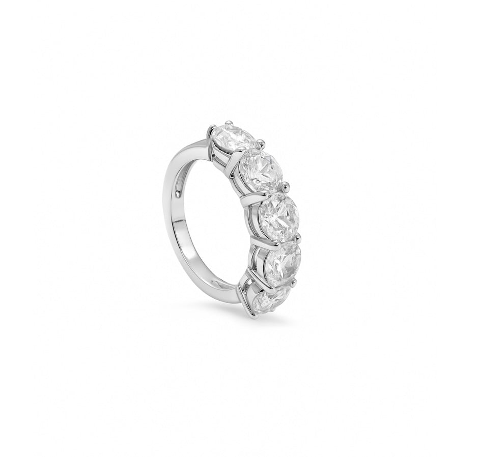 Queen Moissanite Diamond Ring (7)